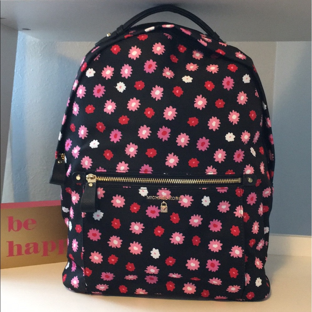 NWT MICHAEL KORS FLOWER POWER 🌺🌸 BACKPACK